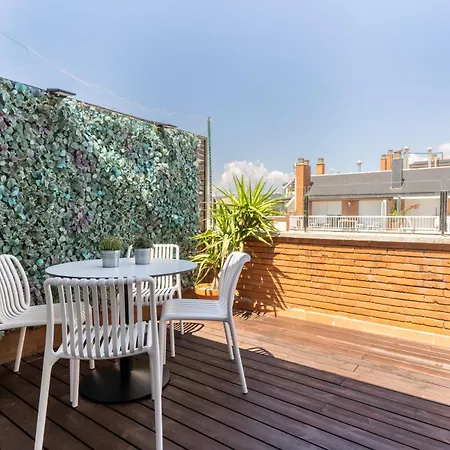 Penthouse With Private Terrace In The Center Barcelona